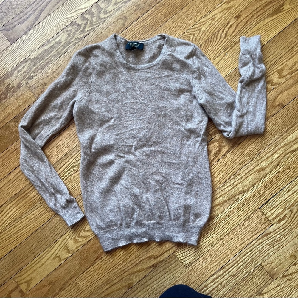 100% Cashmere Beige Sweater